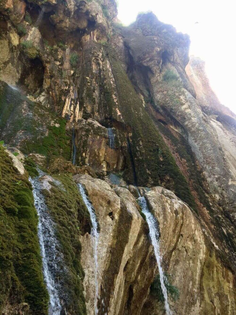 イランの観光　マルグーンの滝　ガイドブックに載ってない絶景