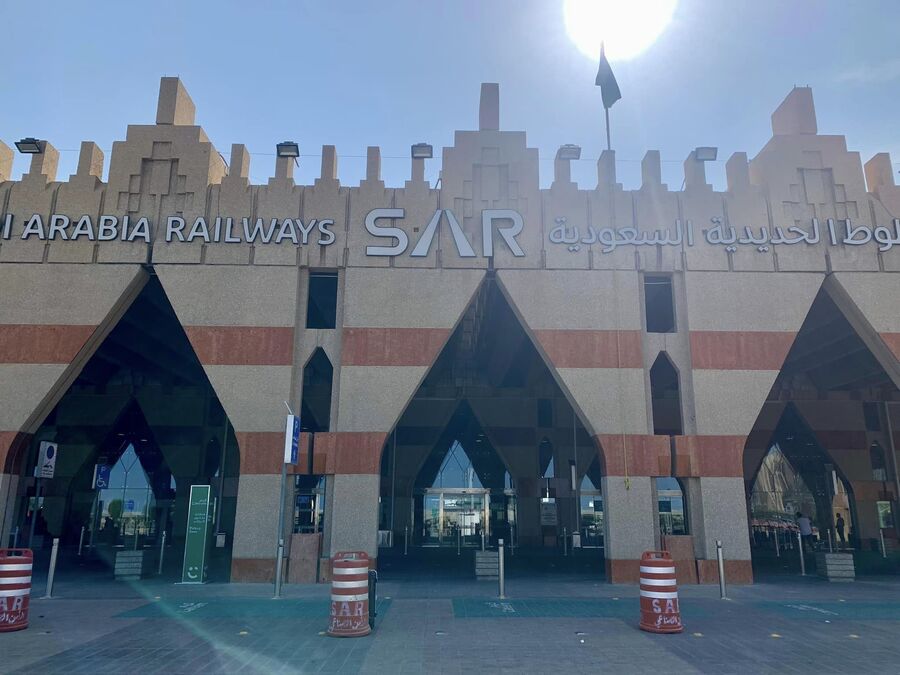 サウジアラビア ダンマーム駅 リヤド サウジアラビア鉄道