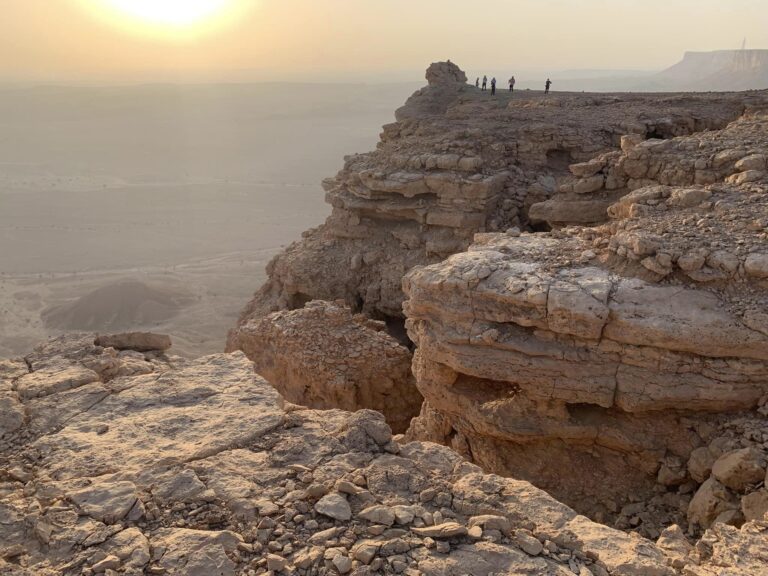 サウジアラビア 秘境 絶景 観光 リヤド Edge of the world 世界の果て