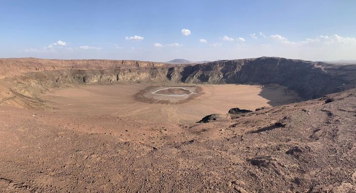 Hutaymah Crater フタイマクレーター サウジアラビアの絶景 Saudi Arabia 世界一周