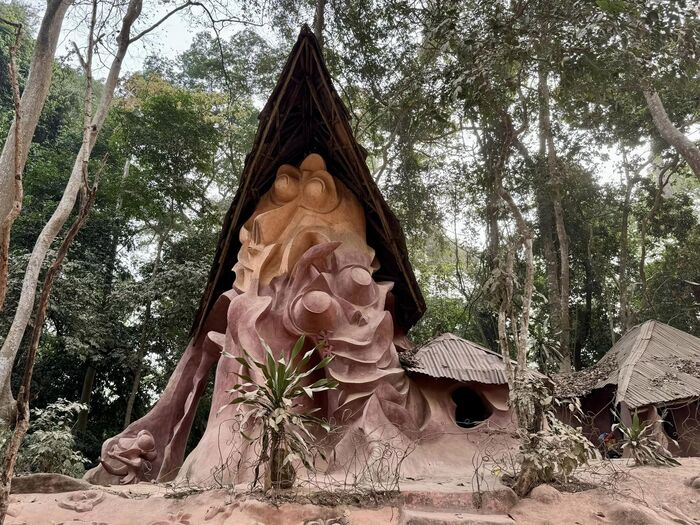 ナイジェリア 世界遺産 オシュン＝オショグボ Osun Osogbo Sacred Grove 世界一周 海外旅行 神秘の世界