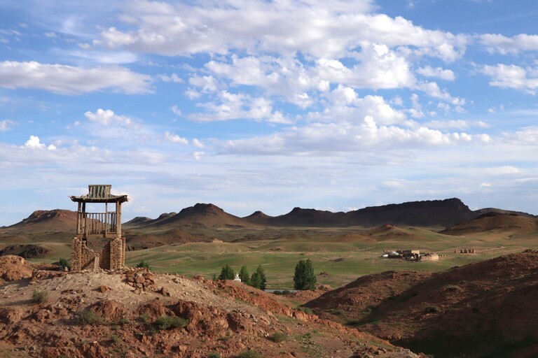 ゴビ砂漠の観光 オンギ僧院跡 Ongi Monastery