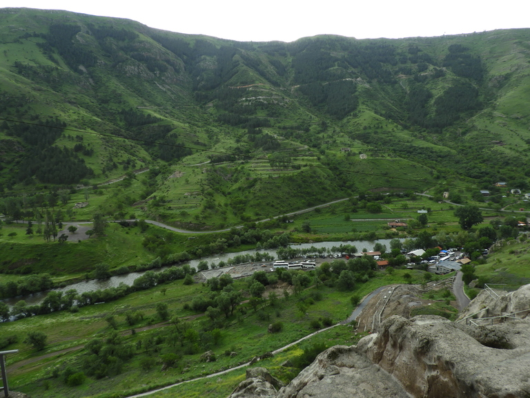 洞窟都市vardzia ジョージアの観光