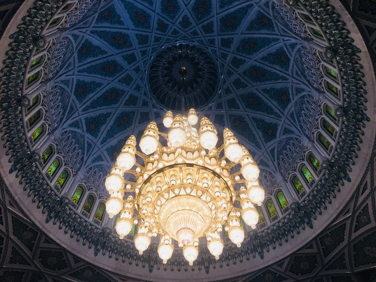 オマーンの観光 マスカットにあるSultan Qaboos Grand Mosque