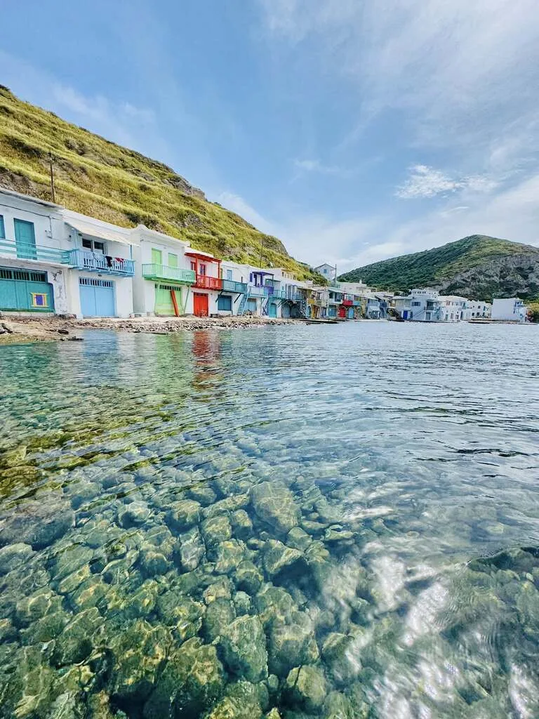 ミロス島 観光 ギリシャ クリマ