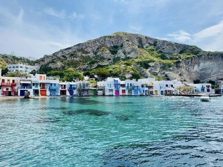 ミロス島 観光 ギリシャ クリマ