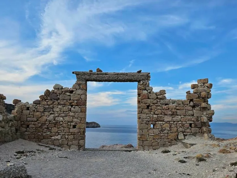 ミロス島 観光 ギリシャ