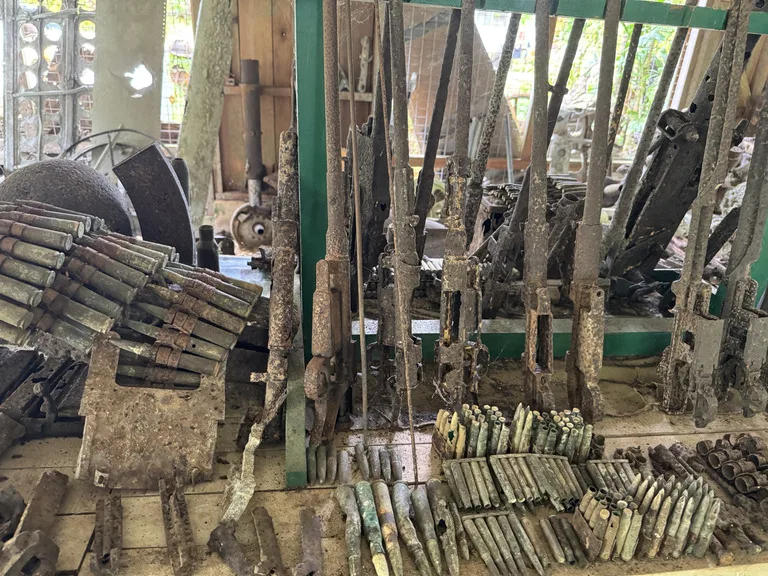 peter-Joseph-war-museum ソロモン諸島 観光 ムンダ 第二次世界大戦 遺留品 博物館