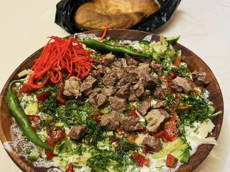 タジキスタンの名物料理プロフ