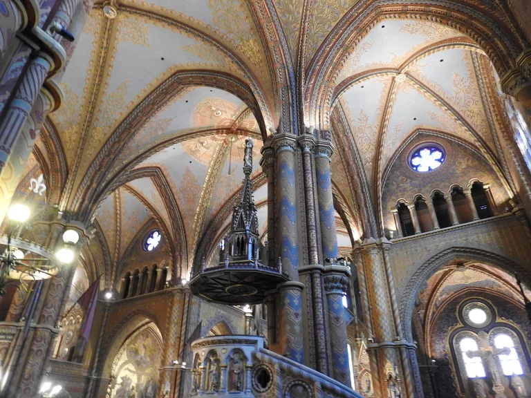 Fisherman’s Bastion（漁夫の砦）の内観