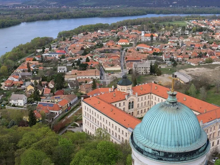 ハンガリーのエステルゴム大聖堂（Esztergom Basilica）