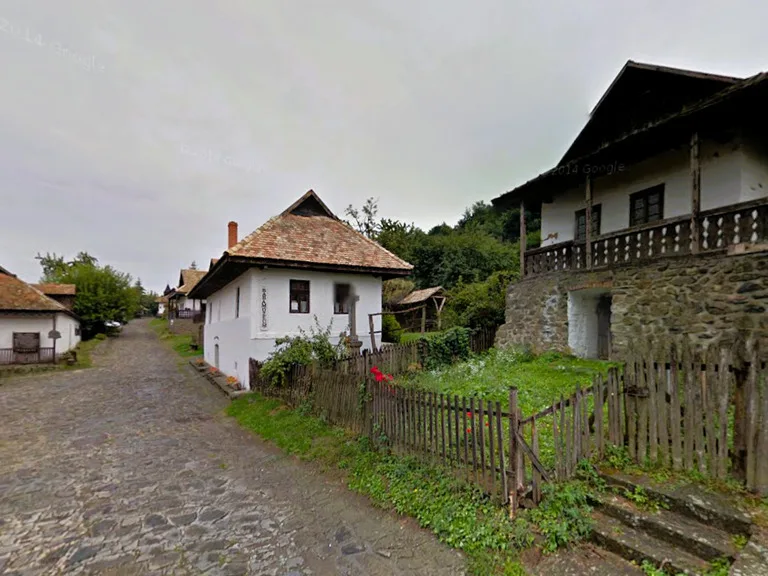 ハンガリーの世界遺産ホッローケー伝統的集落