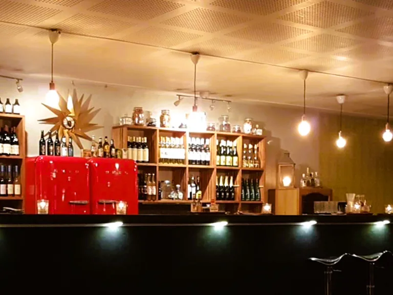 ロングイェールビーンにある人気レストランHuset(フーセット)の内観