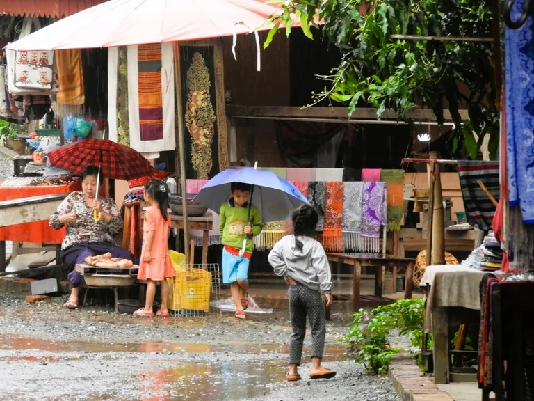 サーンハイ村（Ban Xang Hai）の子どもたち