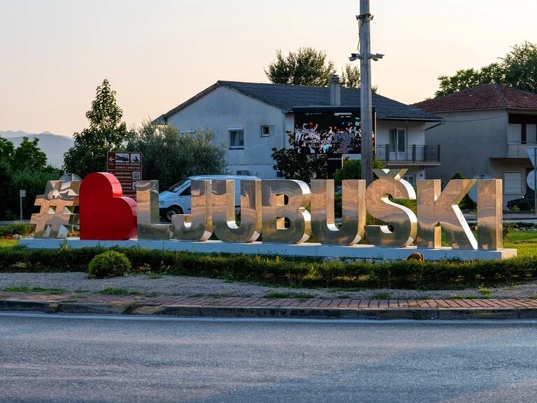 ボスニア・ヘルツェゴヴィナのリュブシュキ（Ljubuški）にある写真スポット