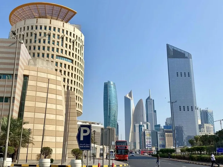 クウェートシティのビル街の風景