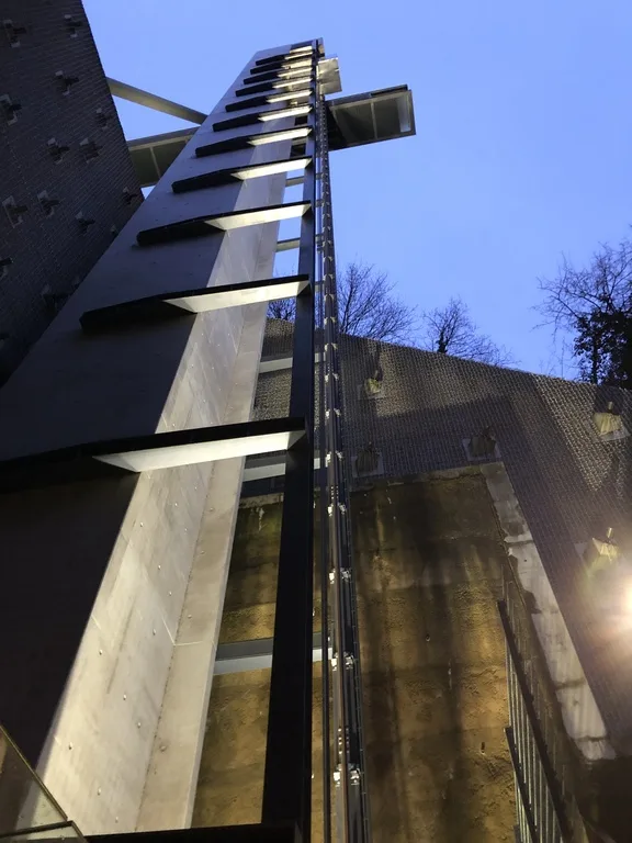 ルクセンブルクの渓谷用パノラマエレベーター・プファフェンタール