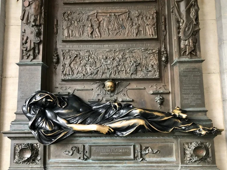 ベルギーのブリュッセルにあるセルクラースの像