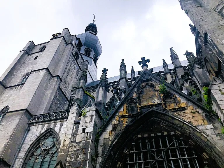 ベルギー・ディナンのノートルダム大聖堂