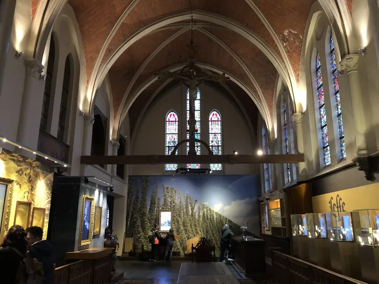 ベルギー・ディナンにあるMaison Leffe（メゾン・レフ）の内観