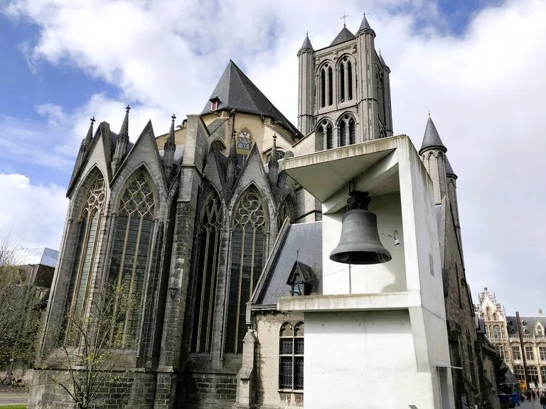 ベルギーのゲントにある聖ニコラス教会