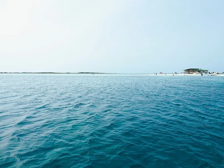 ロスロケス諸島とカリブ海