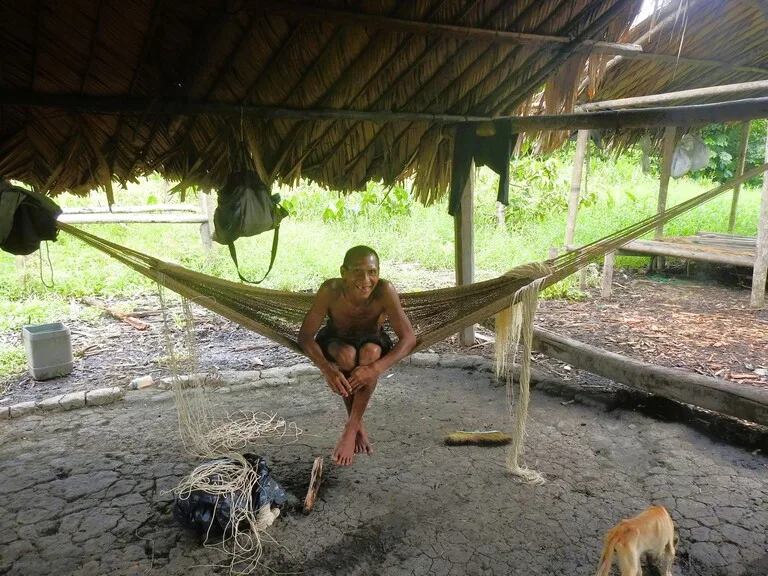 ハンモックで寛ぐデルタオリノコの住人