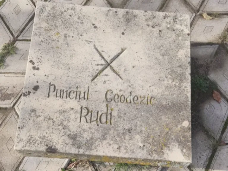 モルドバの観光地、ストルーヴェの測地弧(Struve Geodetic Arc)