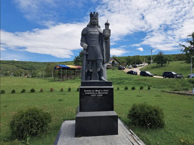 モルドバの観光、ステファン大公の像