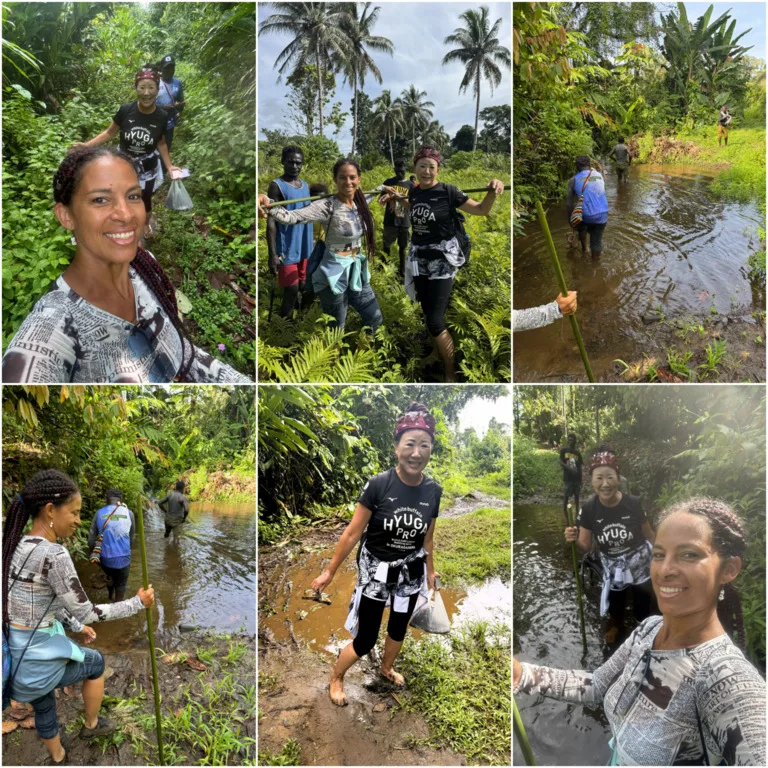 ブーゲンビル島のジャングルを進む山本五十六墜落現場へのトレッキング風景