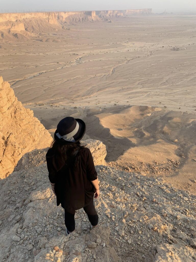 サウジアラビア観光 秘境 絶景 世界の果て リヤド 海外旅行 世界一周 おすすめスポット