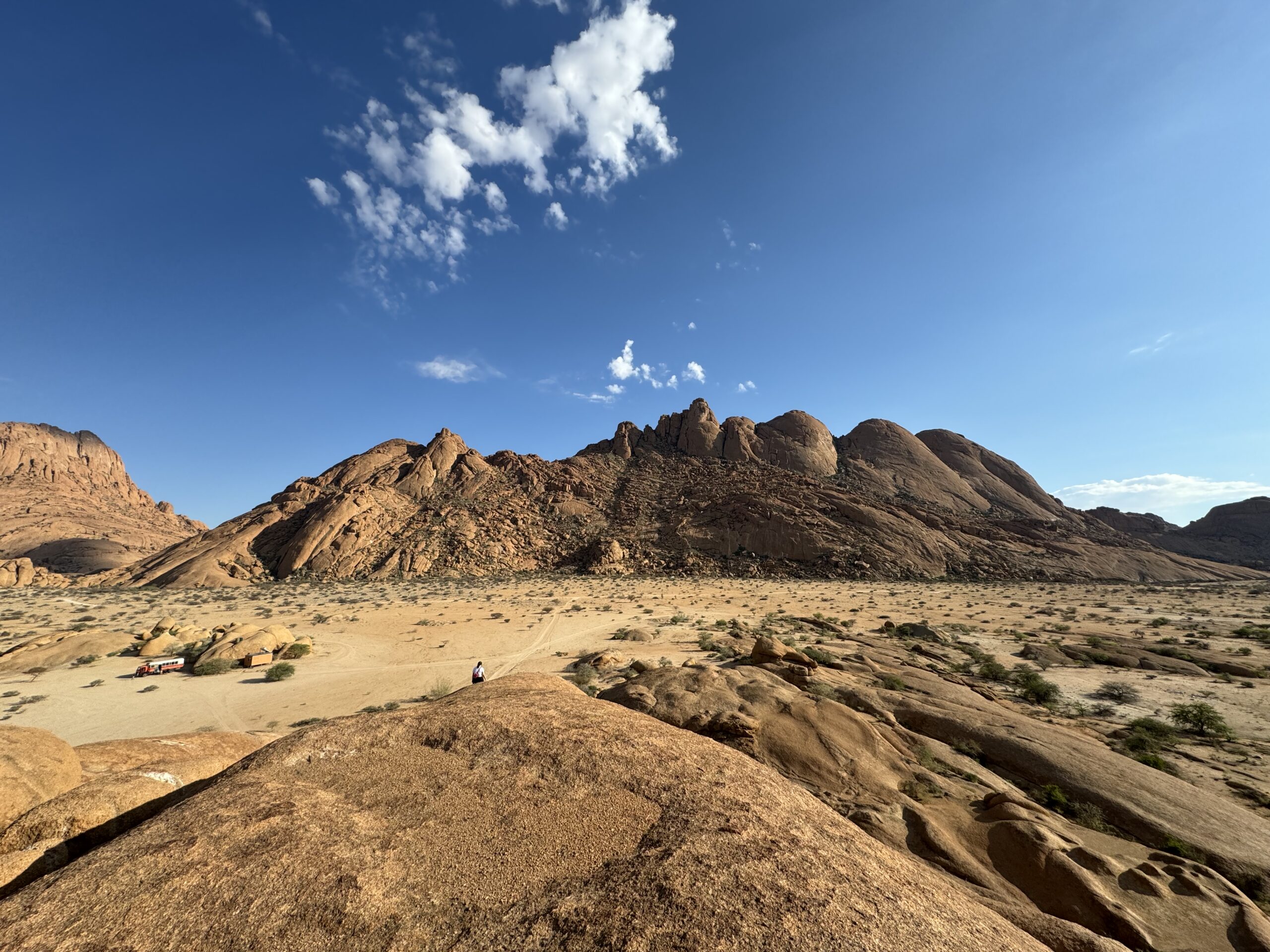 ナミビア 観光 アフリカ旅行 世界一周 spitzkoppe national park ナミブ砂漠