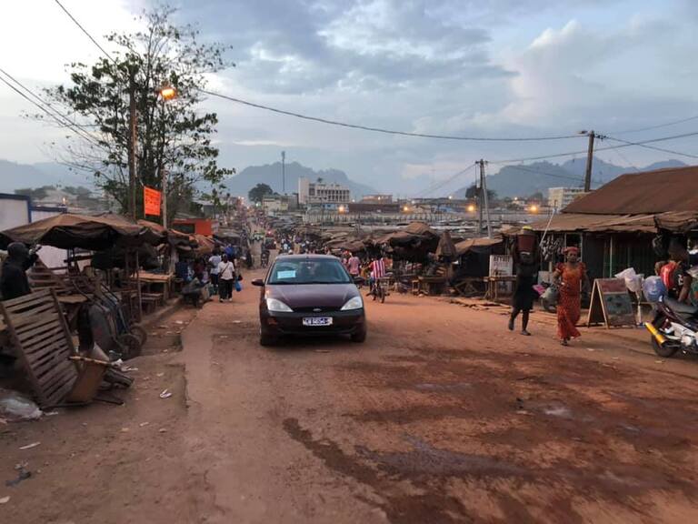 アフリカ コートジボワール Ivory coast 観光 世界一周 海外旅行 MAN マンの滝