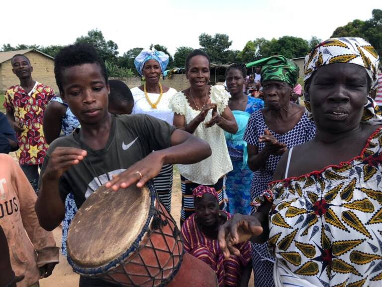 アフリカ コートジボワール Ivory coast 観光 世界一周 海外旅行 MAN マンの滝