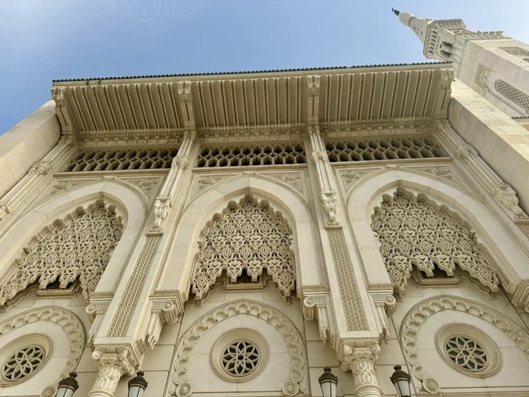 アルジェリアの観光 Amir Abdel Kader Mosque Constantine 天空の町