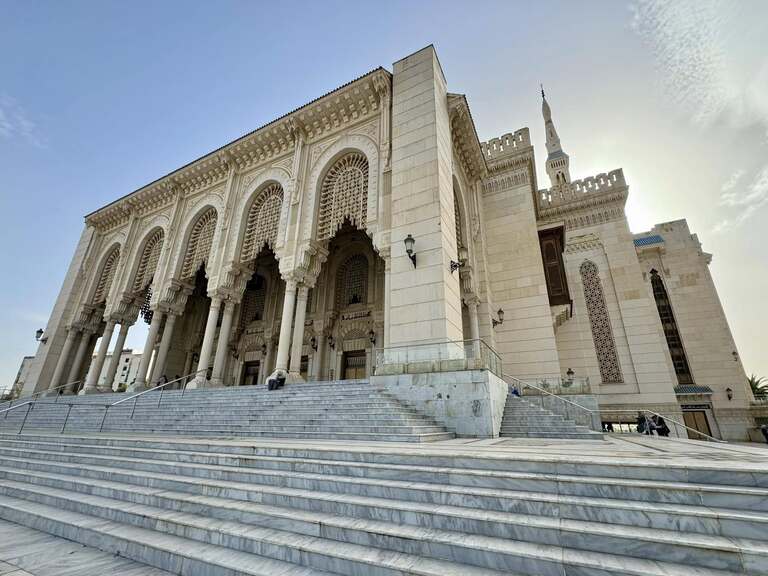 アルジェリアの観光 Amir Abdel Kader Mosque Constantine 天空の町