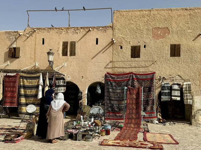 アルジェリアの観光地 ユネスコ世界遺産ムザブの谷 ガルダイア スーク Ghardaia market