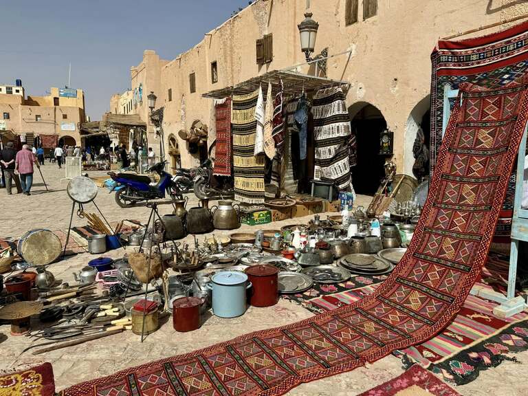 アルジェリアの観光地 ユネスコ世界遺産ムザブの谷 ガルダイアのスーク Ghardaia market