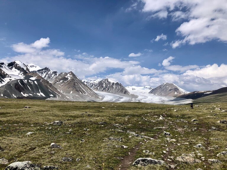 アルタイ山脈 モンゴル観光で人気のスポット Altai Tavan Bogd National Park