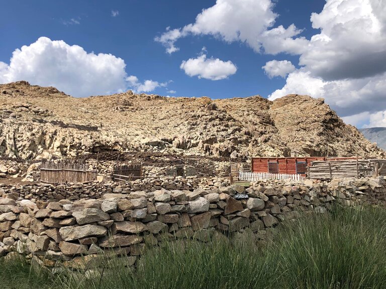 アルタイ山脈 モンゴル観光で人気のスポット Altai Tavan Bogd National Park