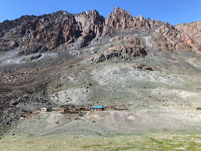 アルタイ山脈 モンゴル観光で人気のスポット Altai Tavan Bogd National Park