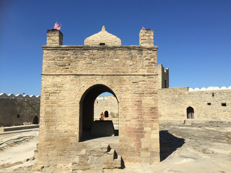 Atashgah Zoroastrian Fire Temple アゼルバイジャンの観光