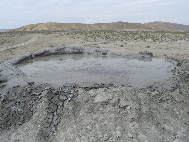 Mud Volcanoes アゼルバイジャンの観光