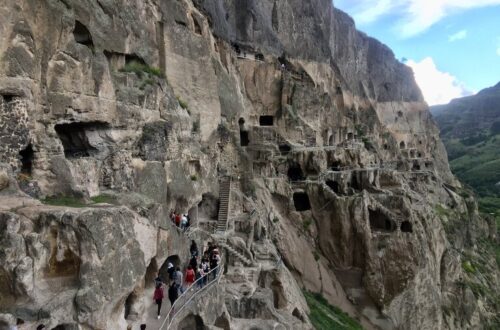 洞窟都市vardzia ジョージアの観光