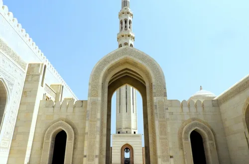 オマーンの観光 マスカットにあるSultan Qaboos Grand Mosque