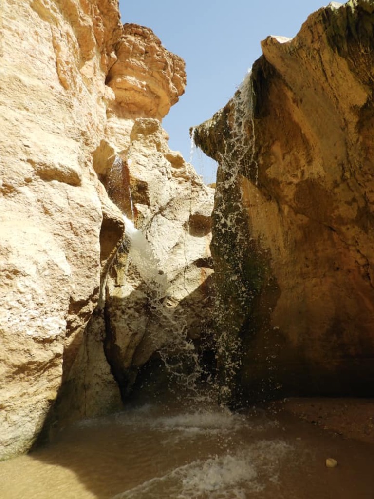 Tozeur チュニジアの観光 Tamaghza Waterfall