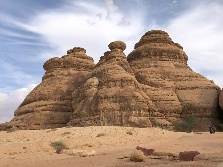 ジャバル・イスリブ（Jabal Ithlib）サウジアラビアの世界遺産マダイン・サーレハの岩山