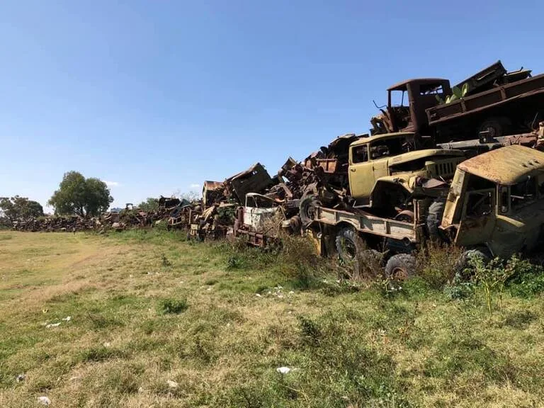 エリトリアの観光 アスマラ 戦車の墓場