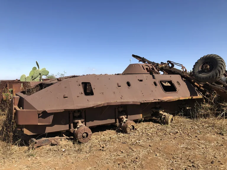 Tank Graveyard エリトリア・メンデフェラの観光