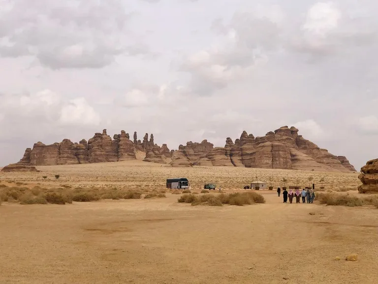 アル・ヒジュル古代遺跡（マダイン・サーレハ）サウジアラビアの世界遺産